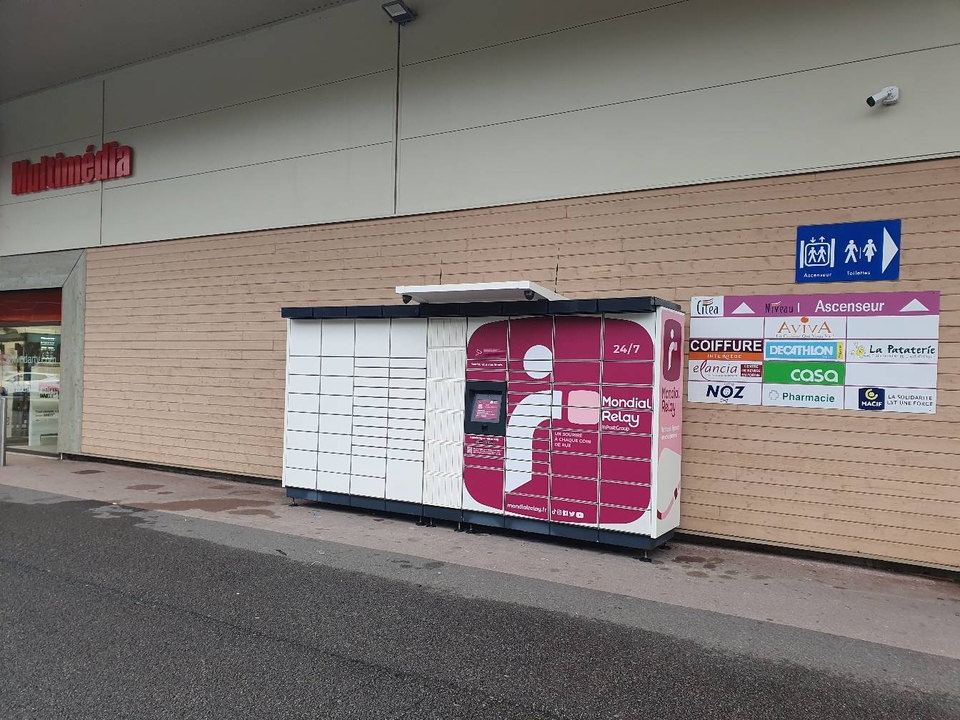 Locker 24/7 Intermarche Continsouza Tulle, 2 2 Quai Victor Continsouza, 19000 Tulle