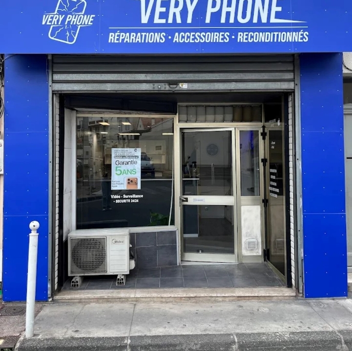 Very Phone, 355 Avenue Général Gouraud, 83000 Toulon