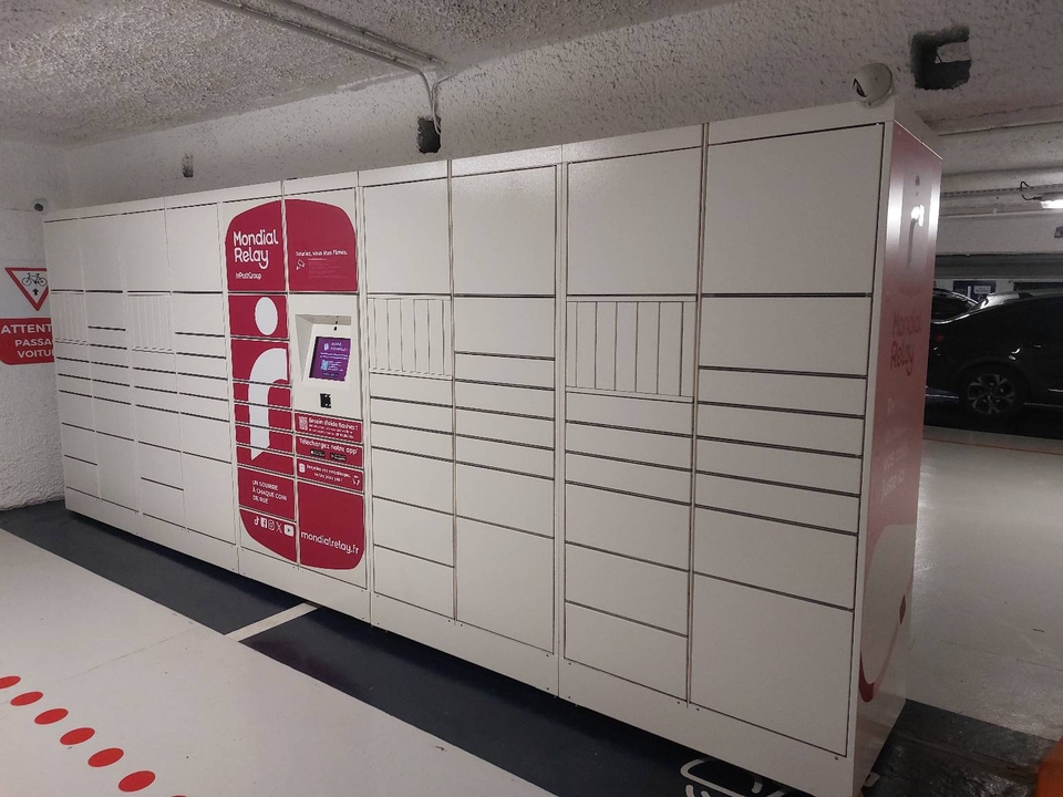 Locker 24/7 Metpark 8 Mai 45, 56 Cours Maréchal Juin, 33000 Bordeaux