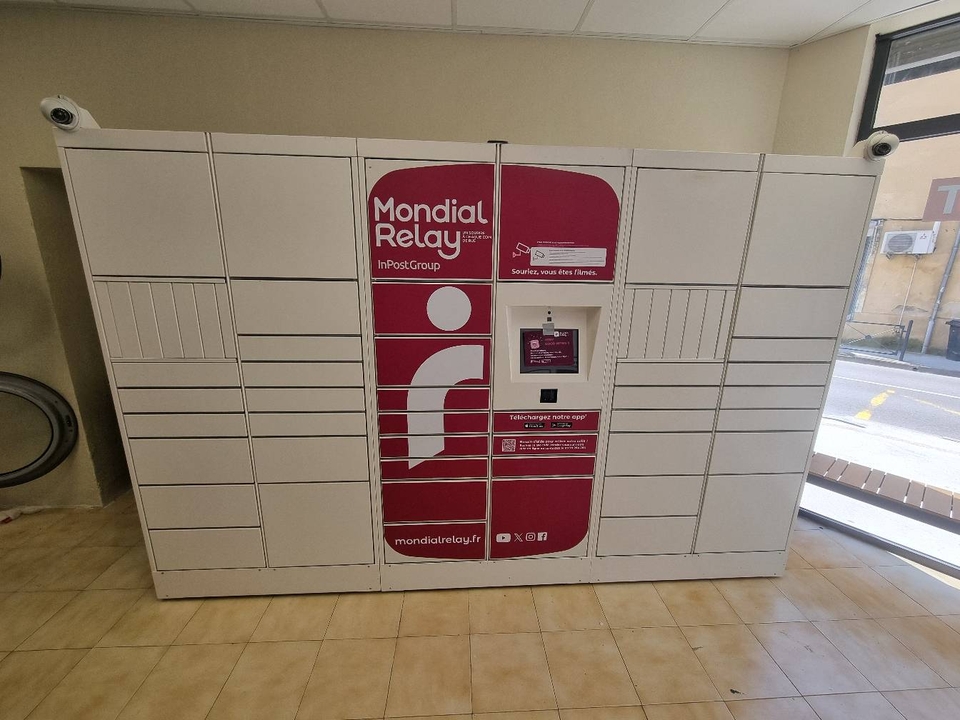 Locker 24/7 Laverie Factory 34400 Lunel, 25 25 Avenue Général Sarrail, 34400 Lunel