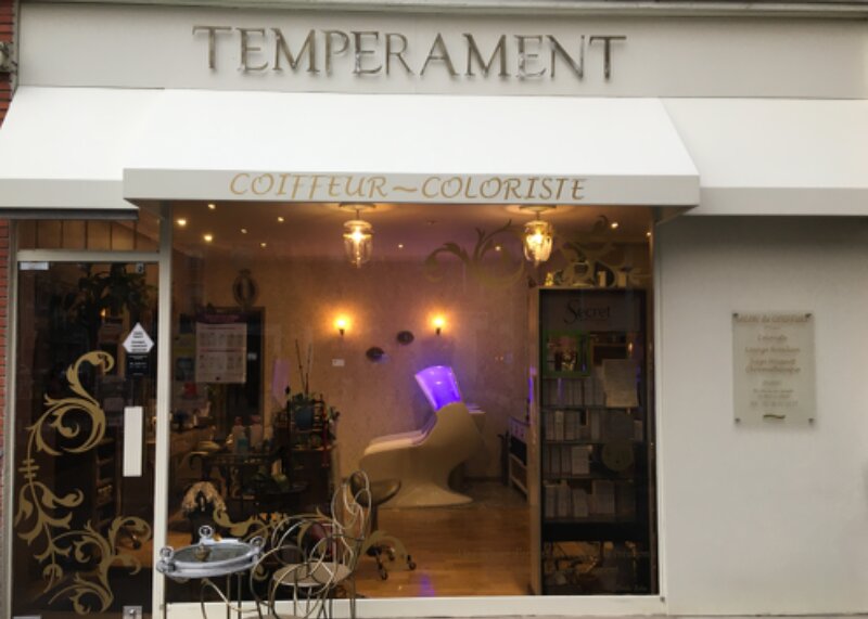 Salon Temperament, 22 Place du Vieux Marche, 45000 Orleans