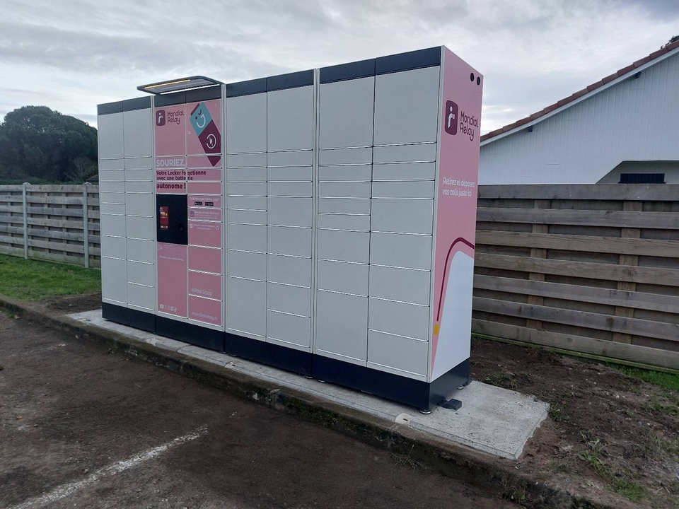 Locker Carrefour Saint Julien en Born, 1026 1026 Route des Lacs, 40170 Saint-Julien-en-Born