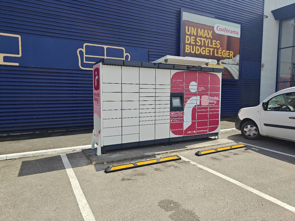 Locker 24/7 Conforama Lens, Route de la Bassée, Centre Commercial Lens 2, 62880 Vendin-le-Vieil