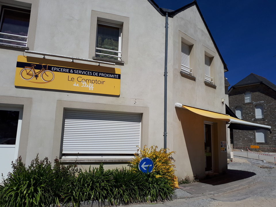 L'Epicerie de la Place, Place de l'Église, 56250 La Vraie-Croix