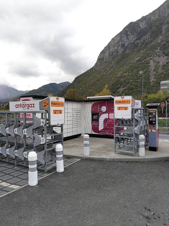 Locker 24/7 Intermarché Hermillon La Tour-en-Maurienne, 73300 Rue Gilbert Marie, 73300 La Tour-en-Maurienne