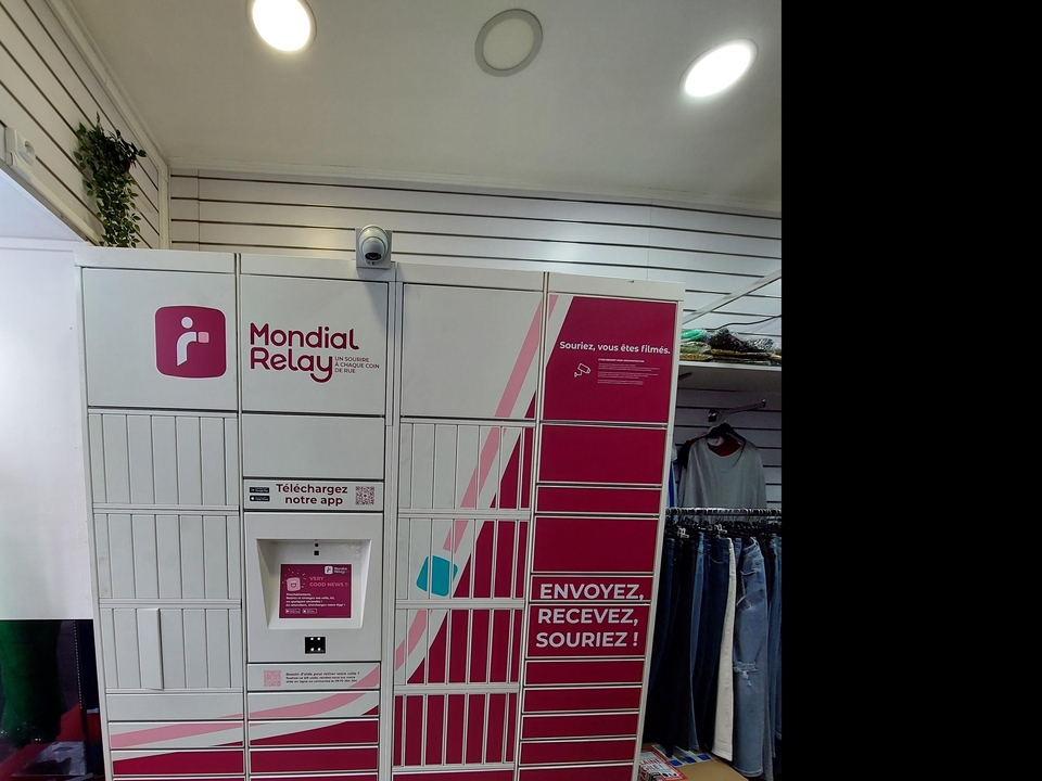Locker Emambux Rue Dautancourt 75017 Paris, 1 92 Avenue de Clichy, 75017 Paris