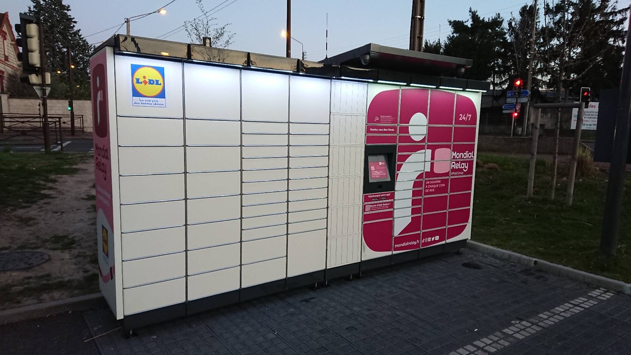 Locker 24/7 Lidl Pierrelaye, 128 128 Avenue de Général Leclerc, 95480 Pierrelaye