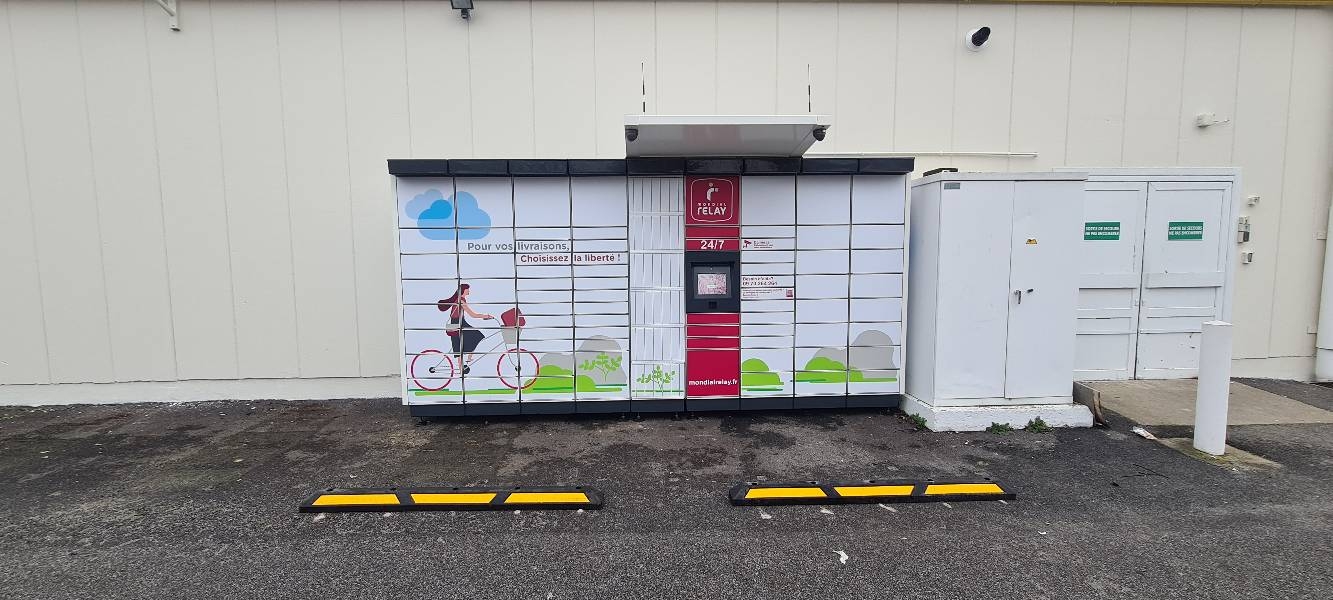 Locker 24/7 Intermarche Mere, 17 Rue Roger Vannier, 78490 Méré