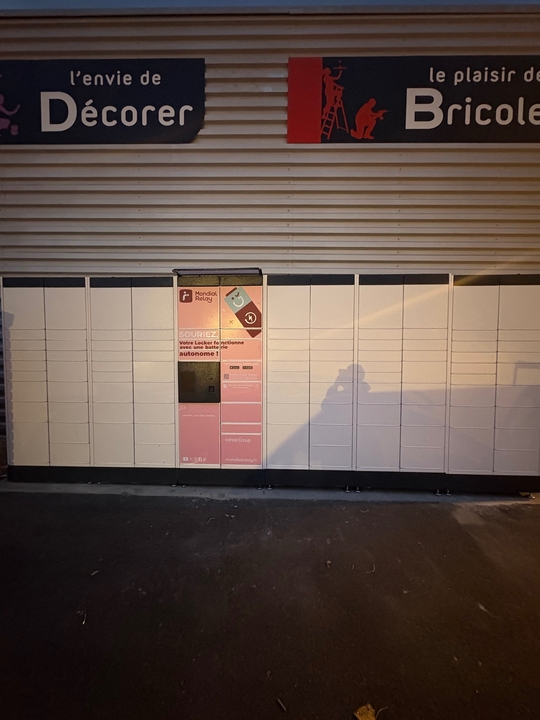 Locker Weldom, 913 913 Route de Perrier, 63500 Issoire