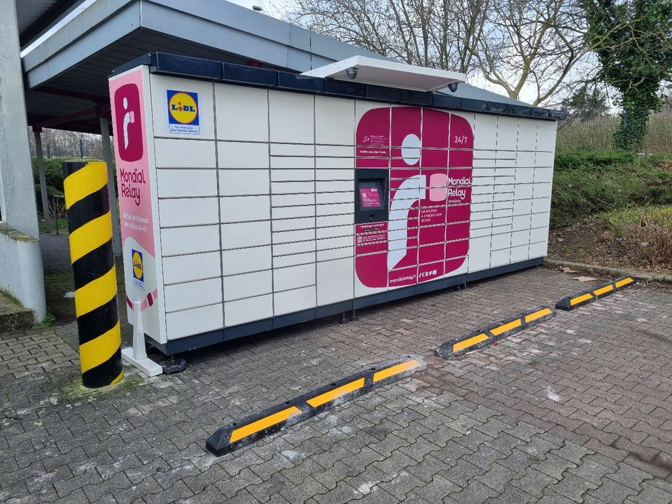 Locker Lidl Hellemmes 59260 Lille, 383 381 Rue Roger Salengro, 59800 Lille