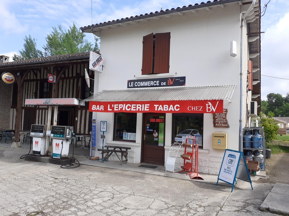 Le Commerce de Bv, 20 Le Bourg, 33840 LERM et MUSSET