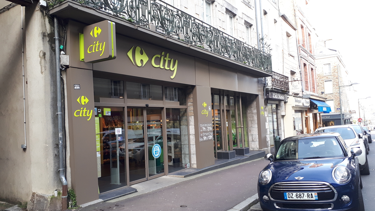Carrefour City, 21-23 Rue Tancrède, 50200 Coutances