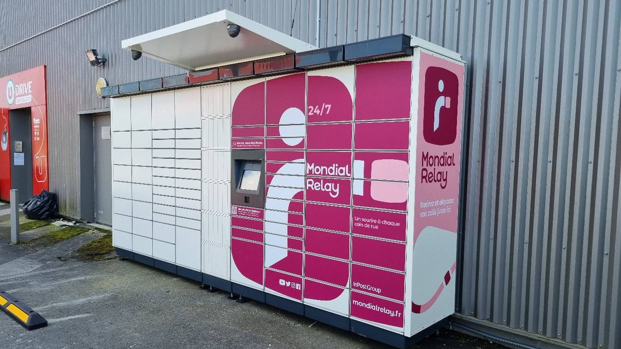 Locker 24/7 Super U Loudun, Parc Commercial Careo, 86200 Loudun