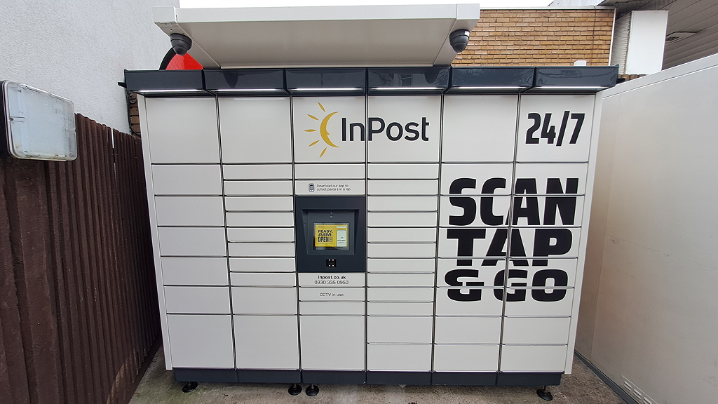 InPost's photo of the locker: InPost UK00176191