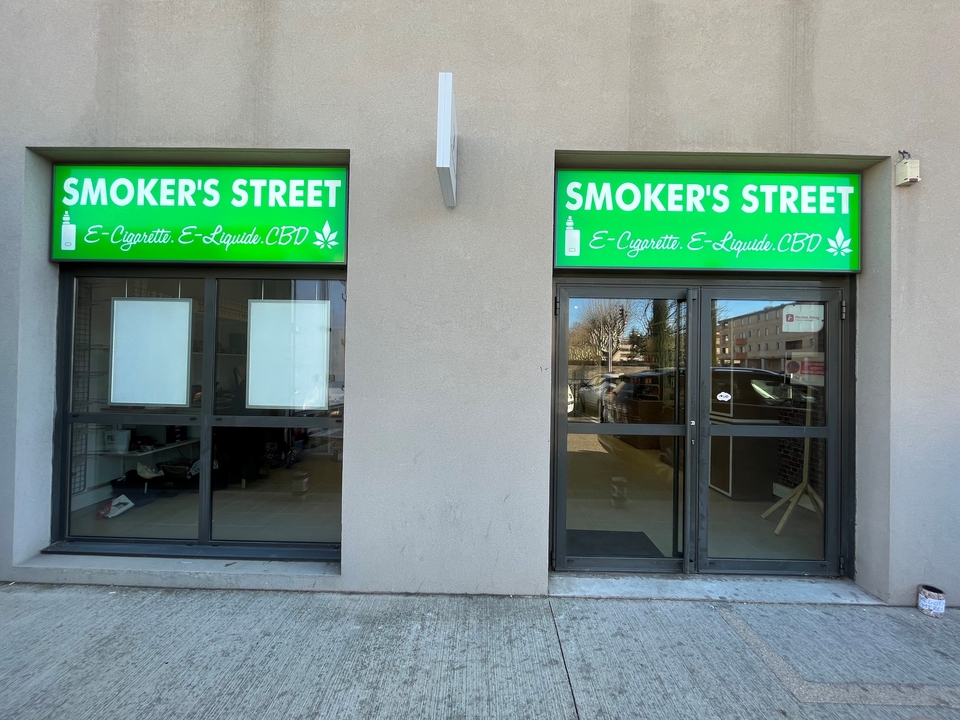 Smoker'S Street 7 Collines Nimes, 42 Rue du Forez, 30000 Nîmes