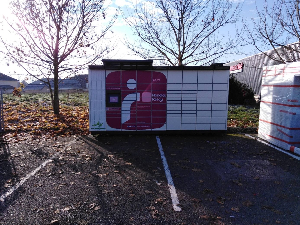 Locker 24/7 Intermarche Contact Magny-Cours, 14 Rue de Paris, 58470 Magny-Cours
