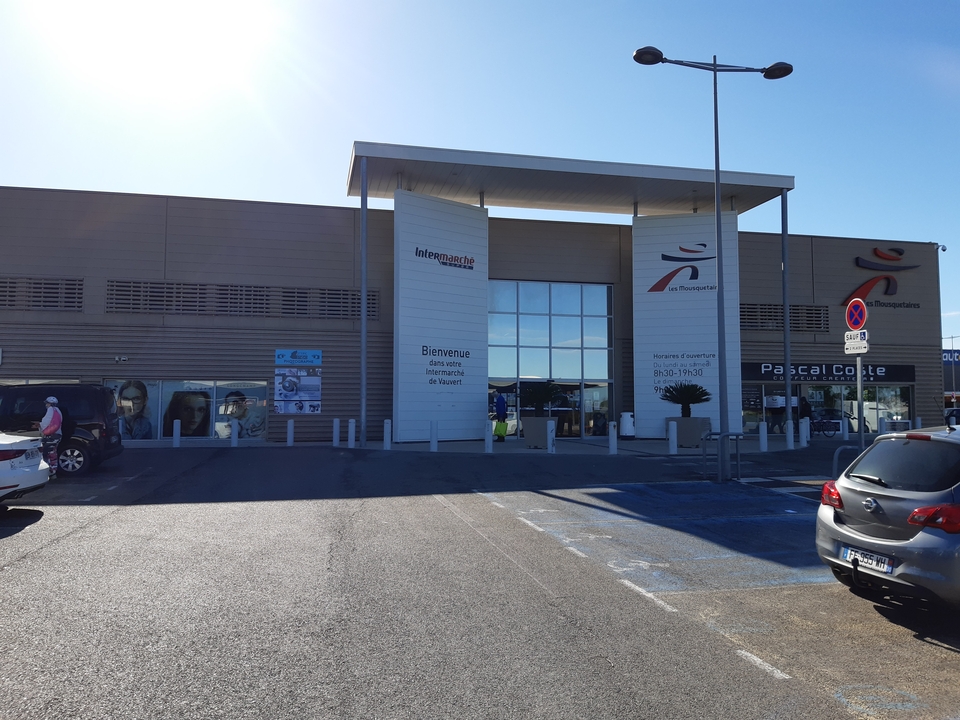 Intermarche, 76 Avenue Mas Saint-Laurent, 30600 Vauvert
