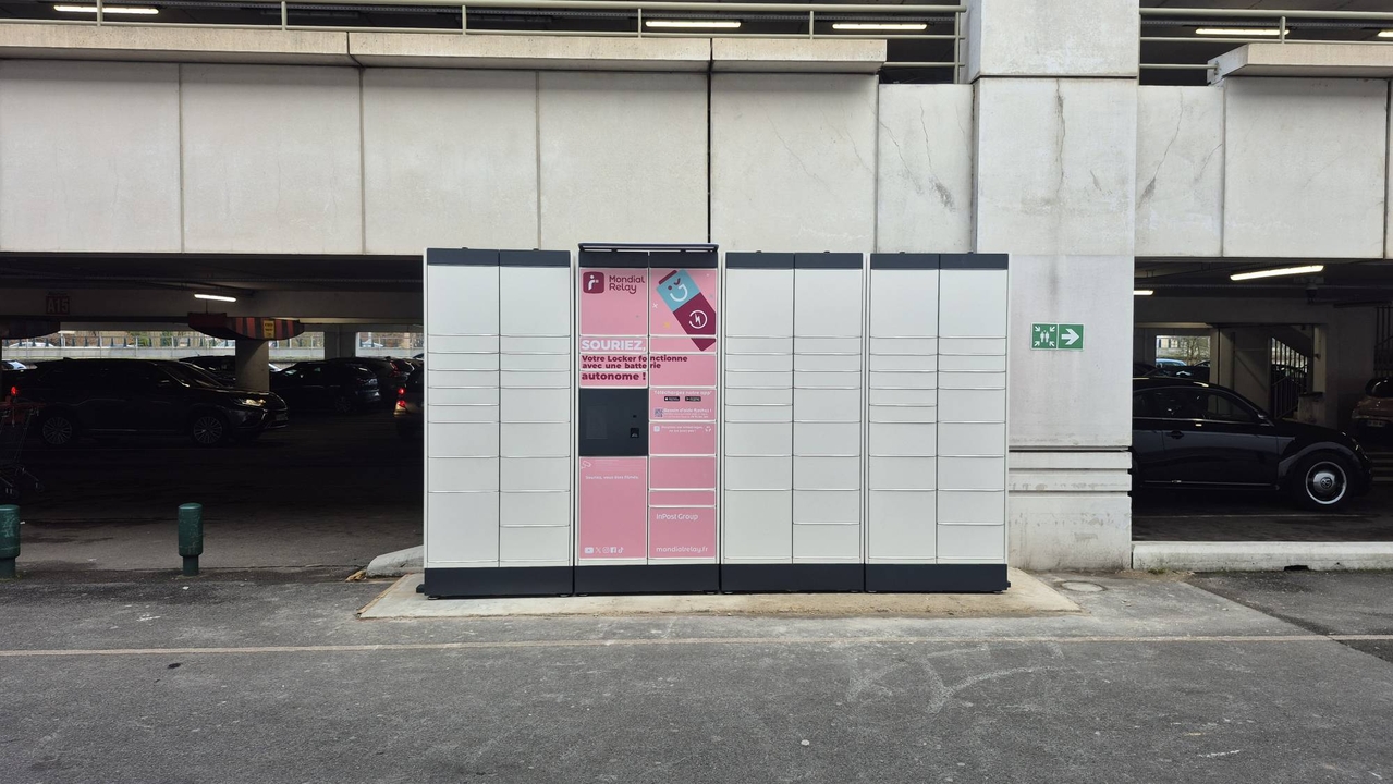 Locker 24/7 Auchan, 600 600 Avenue de Verdun, 45160 Olivet
