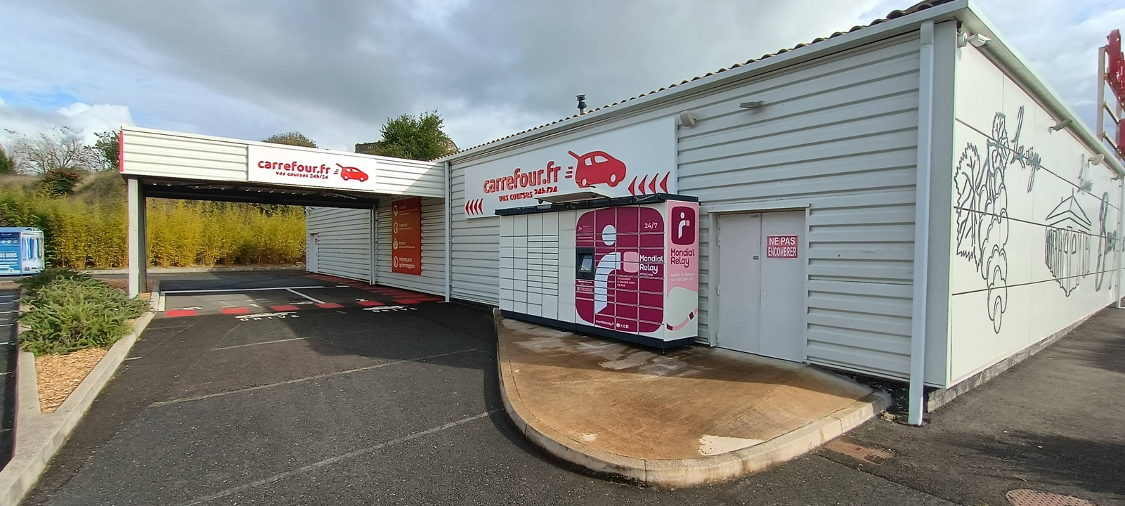 Locker 24/7 Carrefour Market Bourg, 13-274 13-274 Au Mas, 33710 Bourg