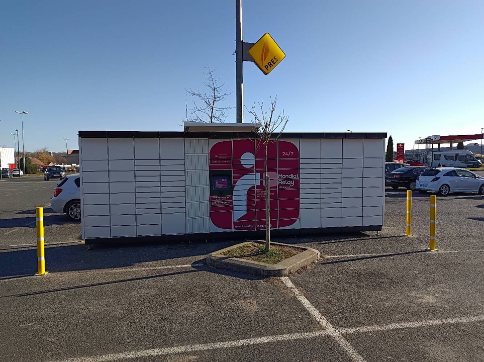 Locker 24/7 Intermarche Lapalisse, Avenue Jean Macé, 03120 Lapalisse