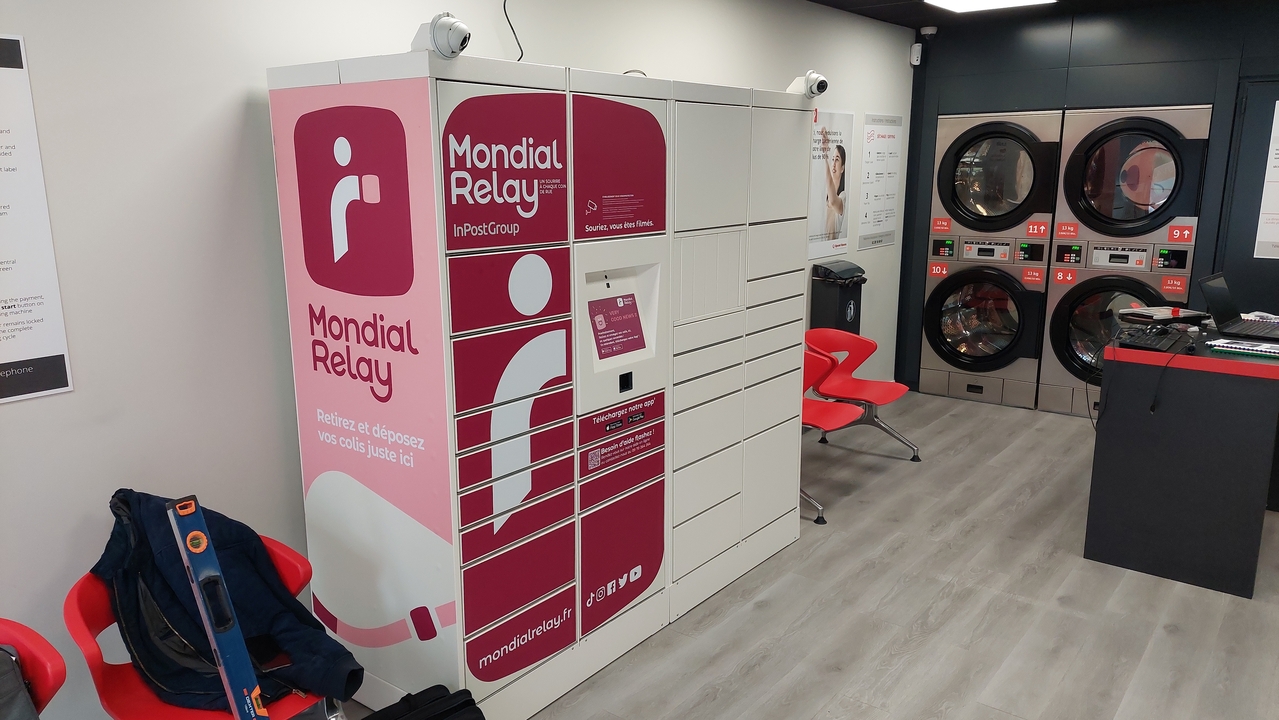 Locker Speed Queen Laverie Barbara Nantes, 32 32 Rue Barbara, 44300 Nantes