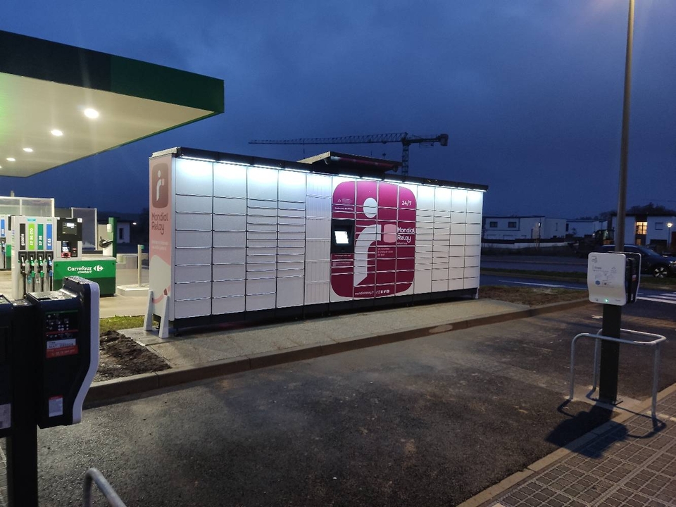 Locker 24/7 Carrefour Contact Caudan, 2 2 Avenue Simone Veil, 56850 Caudan