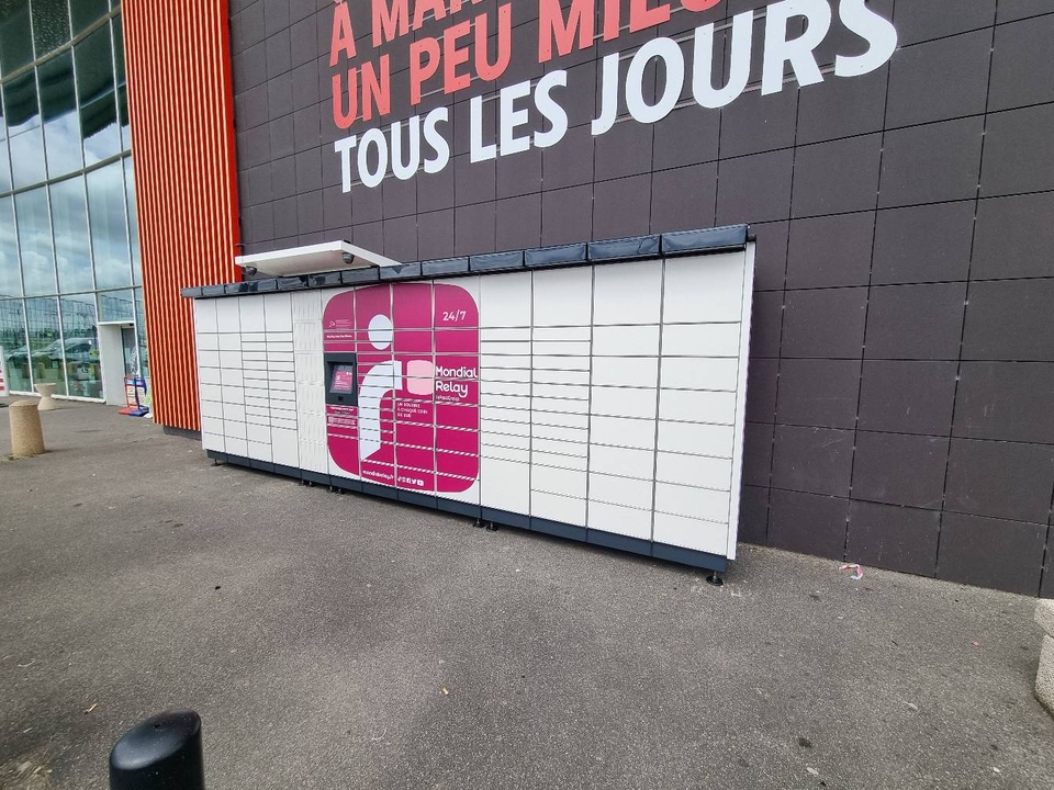 Locker 24/7 Intermarche Chateaubriant, 4 4 Rue du Général Patton, 44110 Châteaubriant