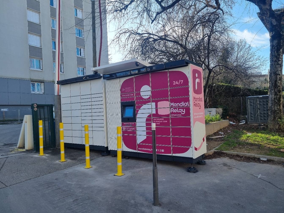 Locker 24/7 Res Jean Zay 69009 Lyon, 17 33 Rue Jean Zay, 69009 Lyon
