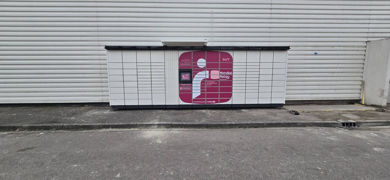 Locker 24/7 Station Service Auchan Ostwald, 54 Rue du Général Leclerc, 67540 Ostwald