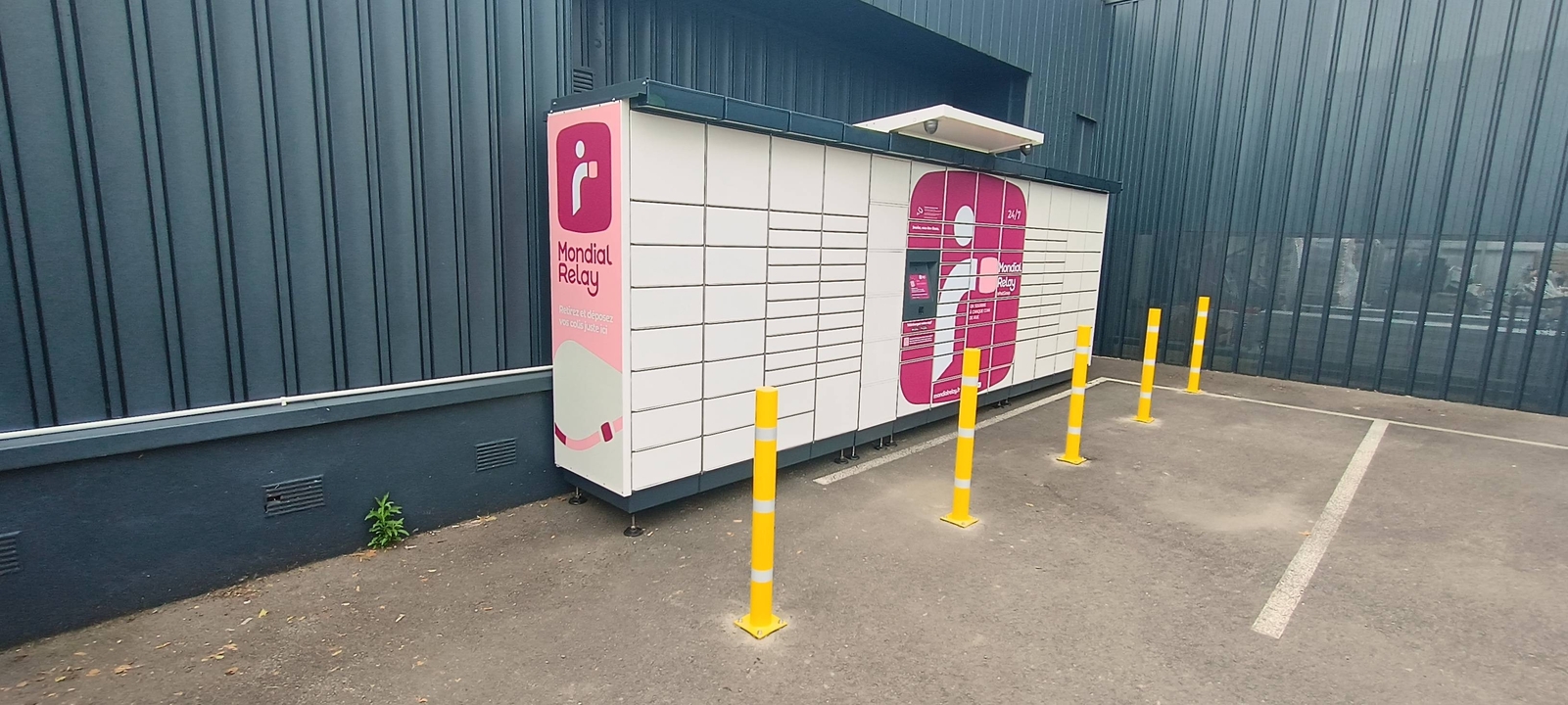 Locker 24/7 Mr Bricolage Fontenay le Comte, 67 67 Rue de la Capitale du Bas Poitou, 85200 Fontenay-le-Comte