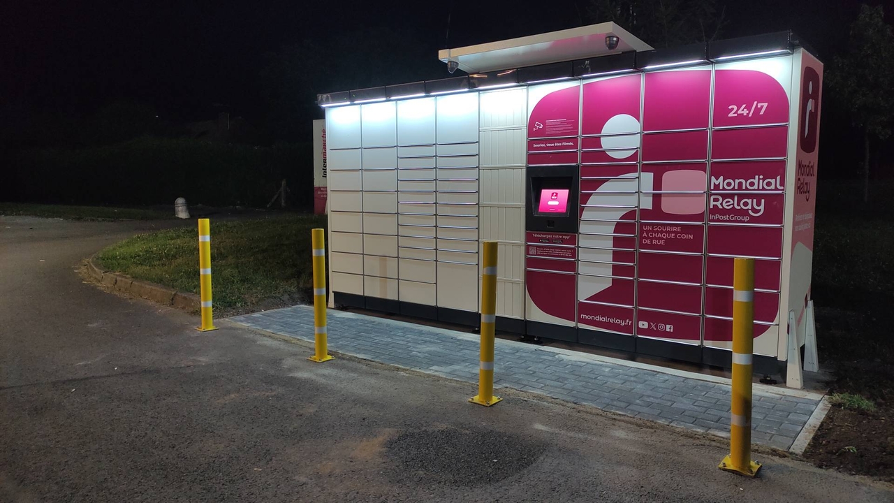 Locker 24/7 Intermarché Contact 59231 Gouzeaucourt, 181 411 Place de la Gare, 59231 Gouzeaucourt