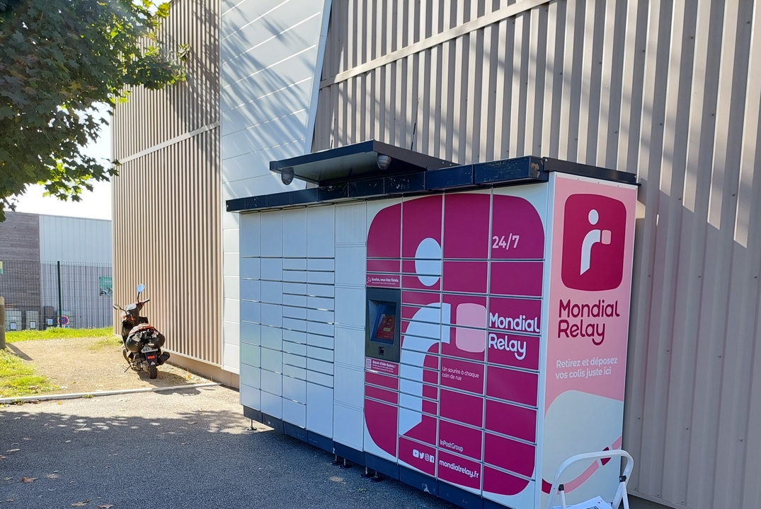 Locker 24/7 Intermarche la Bazoches-Gouet, 22 Rue du Général de Gaulle, 28330 La Bazoche-Gouet