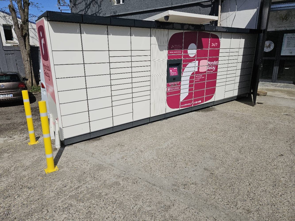 Locker 24/7 Parking Euro Bled Cenon, 10 10 Chemin Lescan, 33150 Cenon