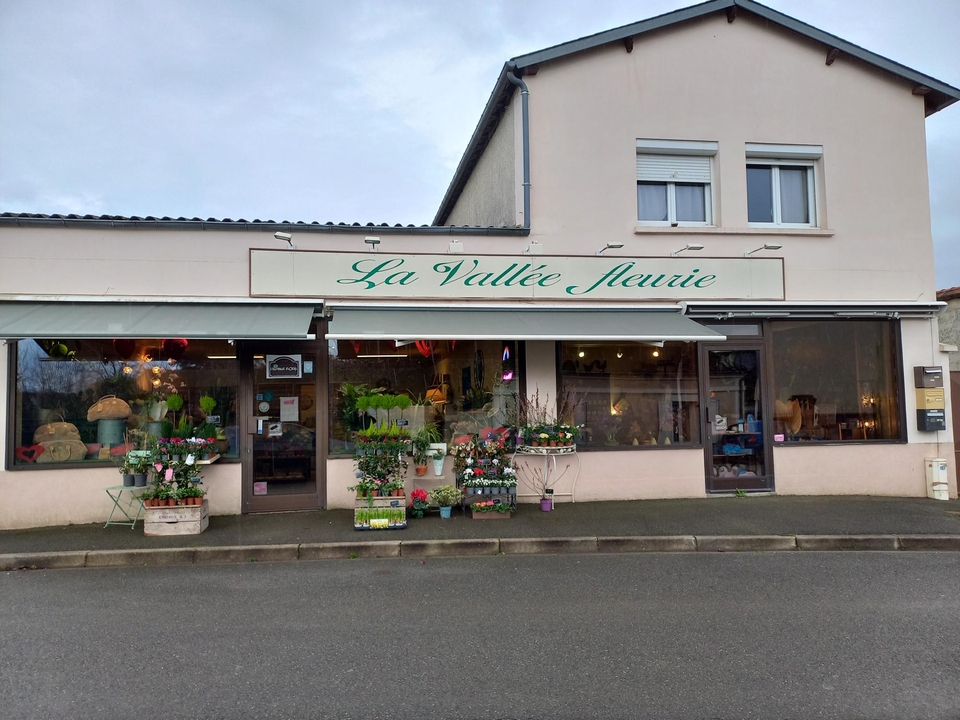 La Vallee Fleurie, 13 Rue du Plessis, 28380 Saint-Rémy-sur-Avre