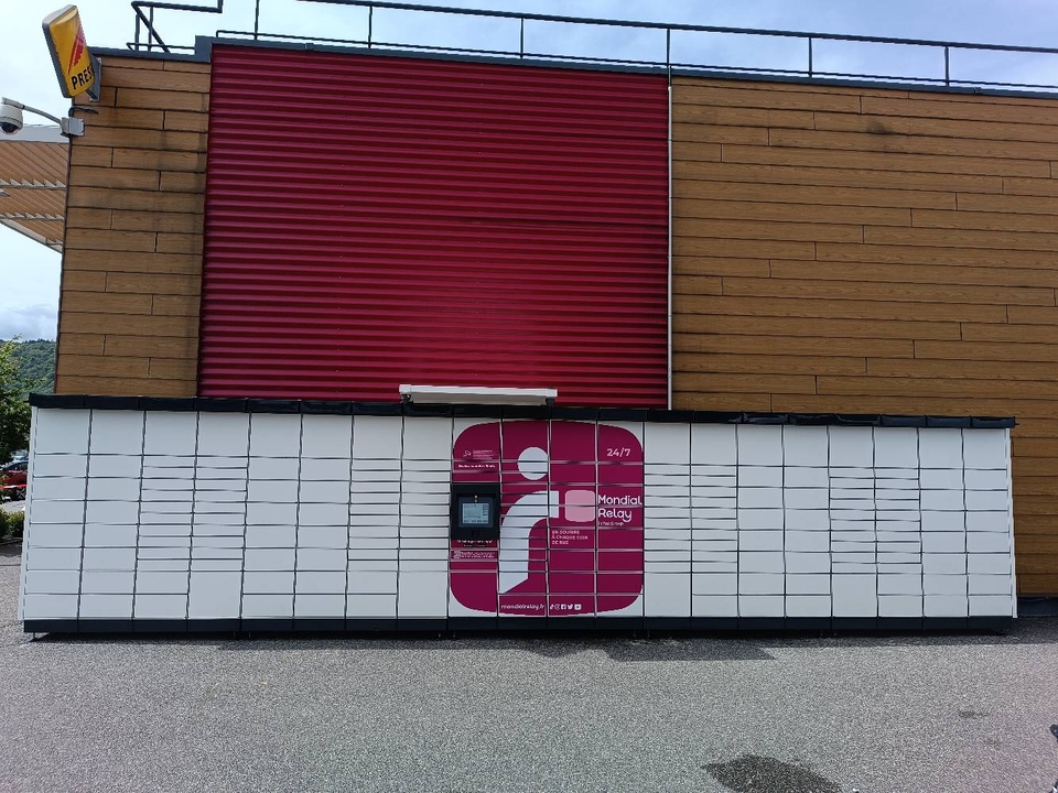 Locker 24/7 Carrefour Market Divonne-Les-Bains, 691 691 Avenue du Crêt d'Eau, 01220 Divonne-les-Bains