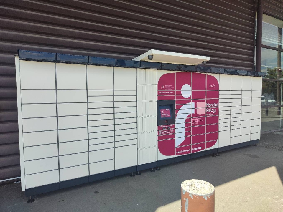 Locker 24/7 Carrefour St Florent sur Cher, 2 2 Rue Jean Moulin, 18400 Saint-Florent-sur-Cher
