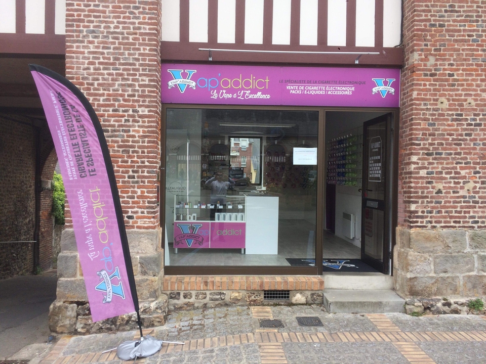 Vap Addict, 18 Place Robert Gabel, 76450 Cany-Barville