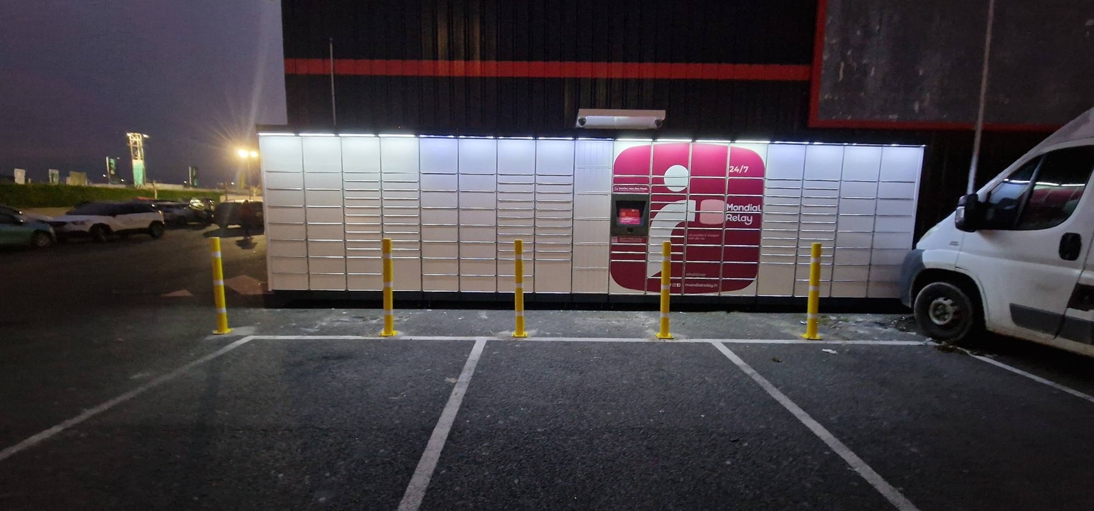 Locker 24/7 La Foir'Fouille 28500 Dreux-Vernouillet, 15 15 Rue de Rome, 28500 Vernouillet