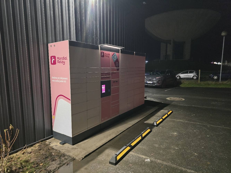 Locker 24/7 Esprit 2 Corps, 764 764 Rue Édouard Branly, 14100 Lisieux