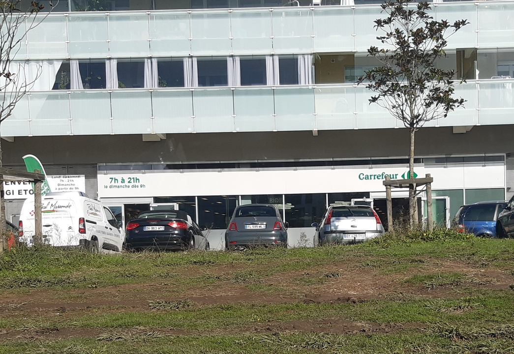 Carrefour City Marinadour, 25 Allées Marines, 64100 Bayonne