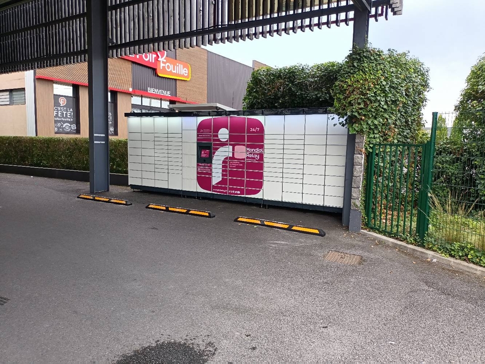 Locker 24/7 Chronodrive Patte d'Oie 95220 Herblay, 67 67 Bd du Havre ZAC la Patte d'Oie, 95220 Herblay-sur-Seine