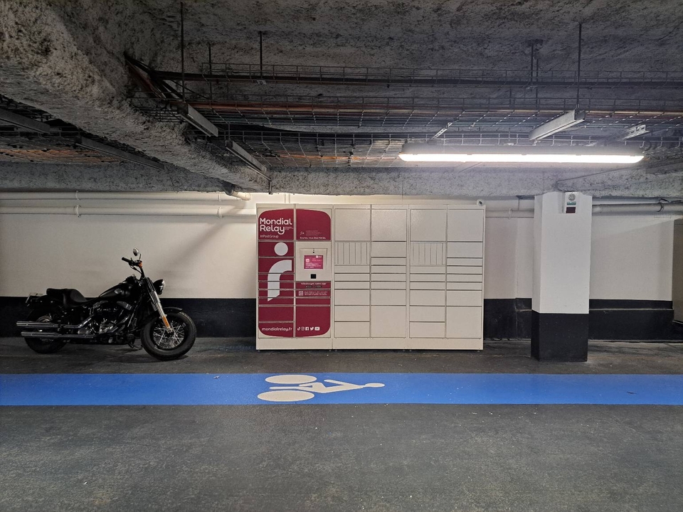 Locker 24/7 Indigo Parking Mairie de Montreuil 93100 Montreuil, 5 bis 12 Place Jean Jaurès, 93100 Montreuil