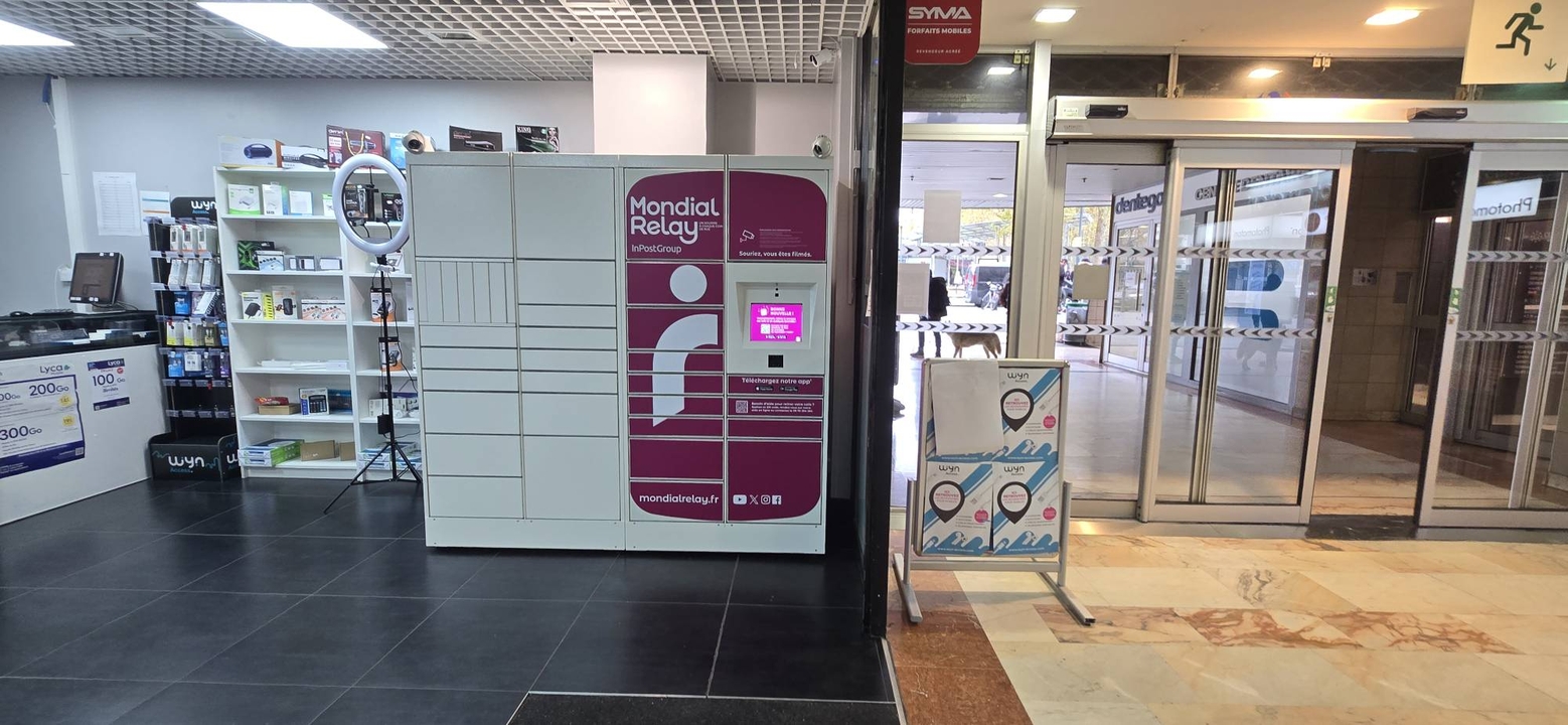 Locker Mobile Shop CC 3 Soleils 35000 Rennes, 20 20 Rue d'Isly, 35000 Rennes