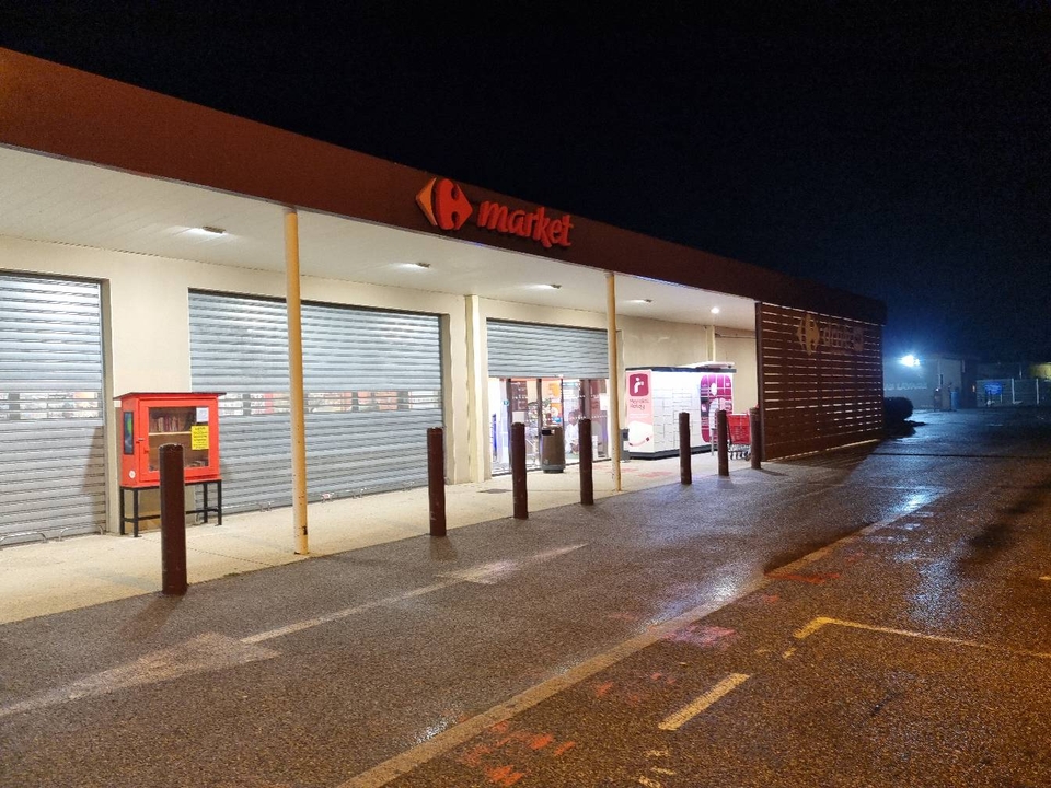 Locker 24/7 Carrefour Market Mornas, 7 7 Route d'Orange, 84550 Mornas