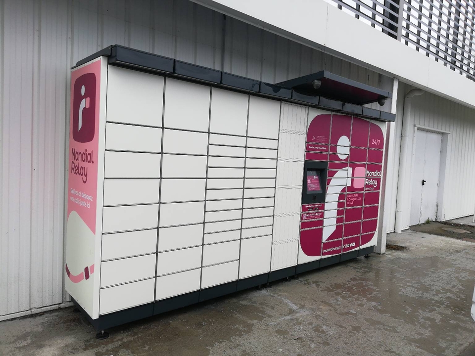 Locker 24/7 Carrefour Nozay, 2 2 Rue Marie Curie, 44170 Nozay