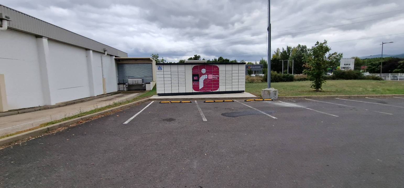 Locker 24/7 Aldi Mozac, 71 71 Avenue Jean Jaurès, 63200 Mozac