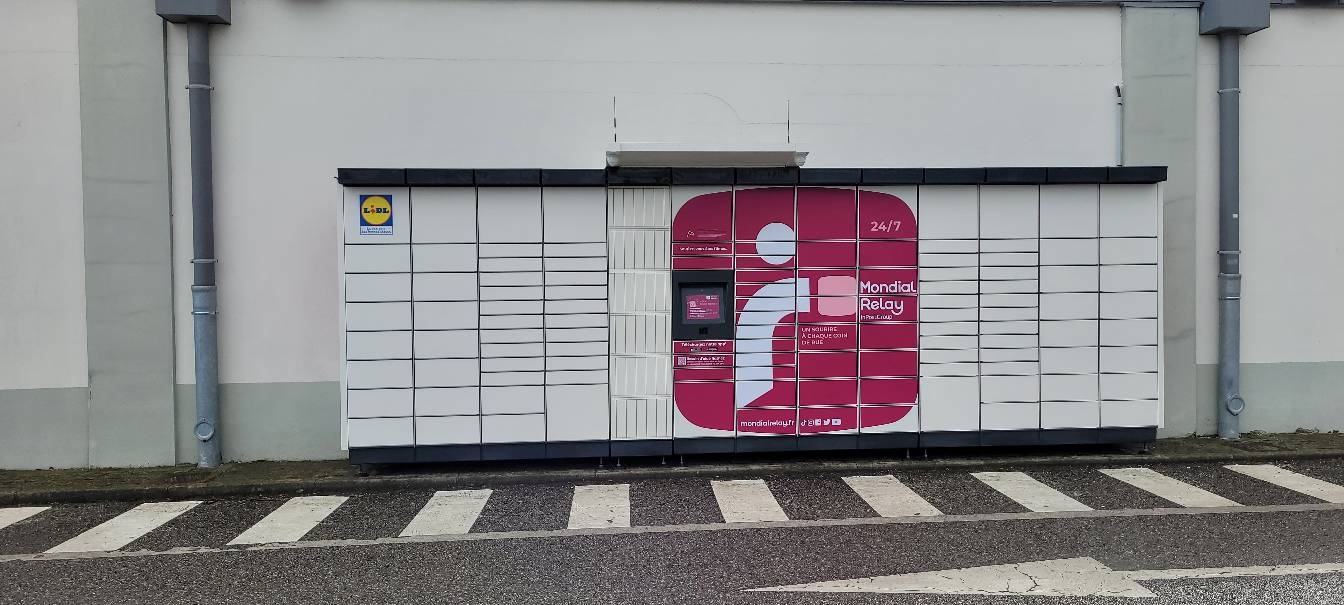 Locker 24/7 Lidl Le Charmay Charancieu, 40 Route de Pré Noir, 38490 Charancieu