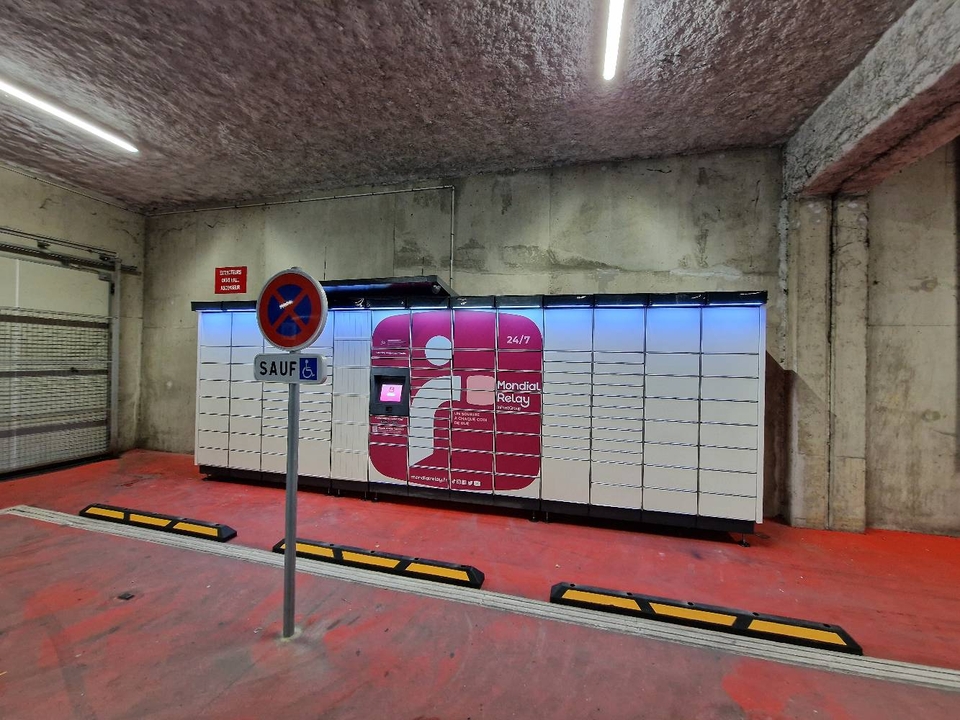 Locker 24/7 Parking Drive Inte, 2 2 Place du Vert Buisson, 35170 Bruz