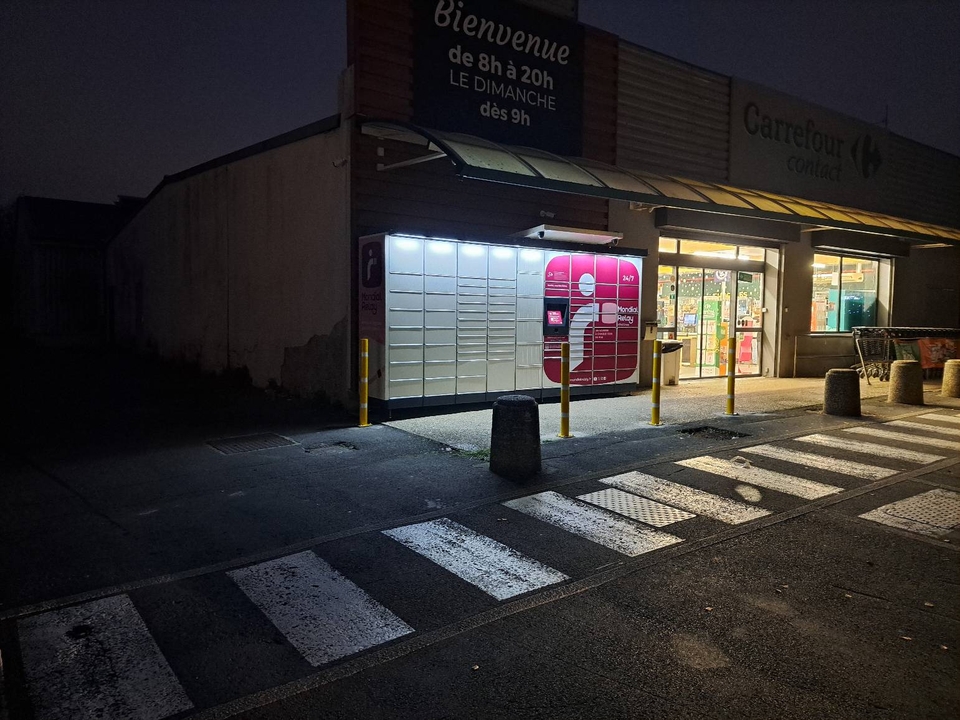 Locker 24/7 Carrefour Contact Douchy les Mines, 197 197 Avenue de la République, 59282 Douchy-les-Mines