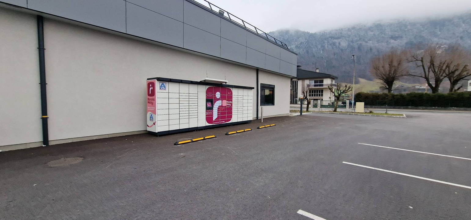 Locker 24/7 Aldi 74700 Sallanches, 779 779 Rue du Général de Gaulle, 74700 Sallanches